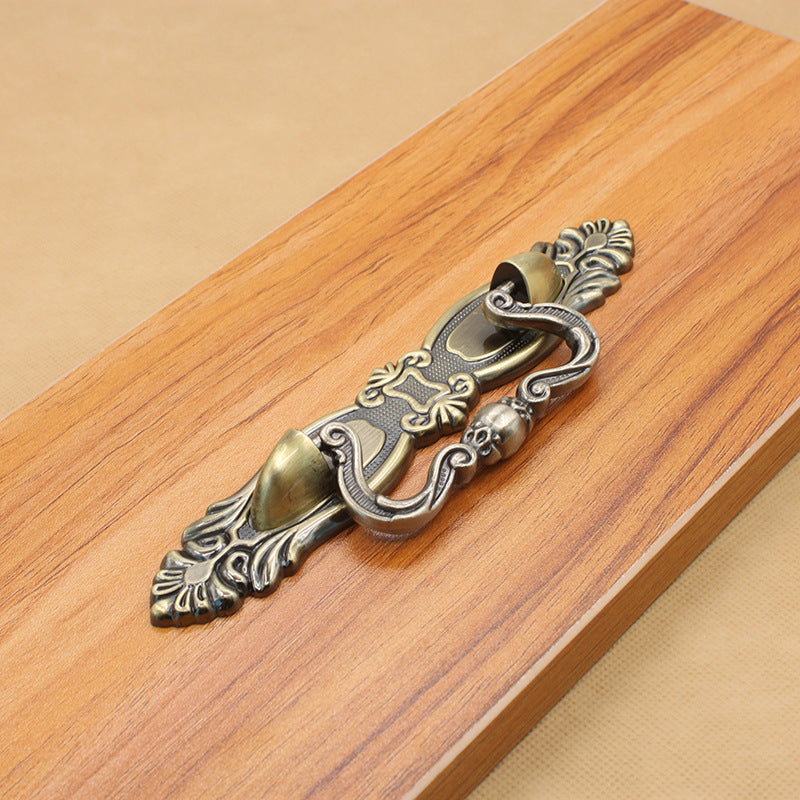 Baroque Skull Cabinet Pull — product view 7
