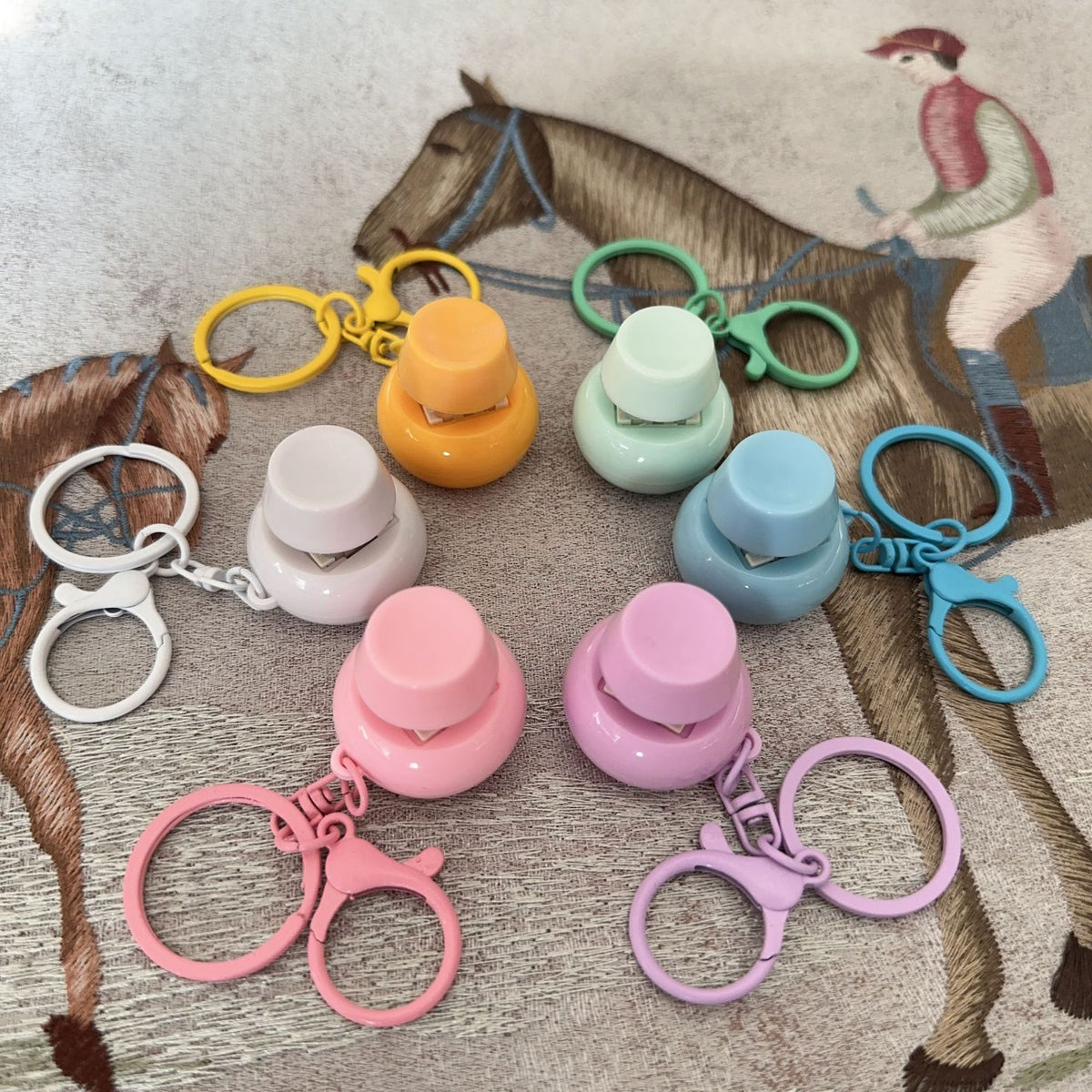 Mechanical Keyboard Switch Fidget Keychain — product view 3